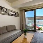 منتجع Alea & 4*
