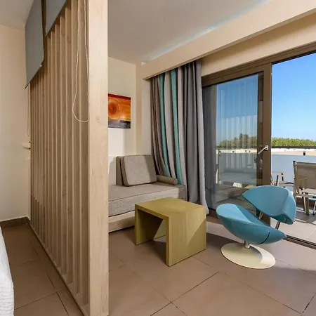 Üdülőközpont Alea &